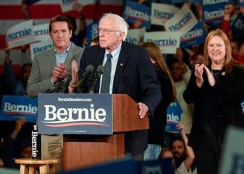 BERNIE SANDERS SE RETIRA DE CAMPAÑA PARA CANDIDATURA DEMÓCRATA