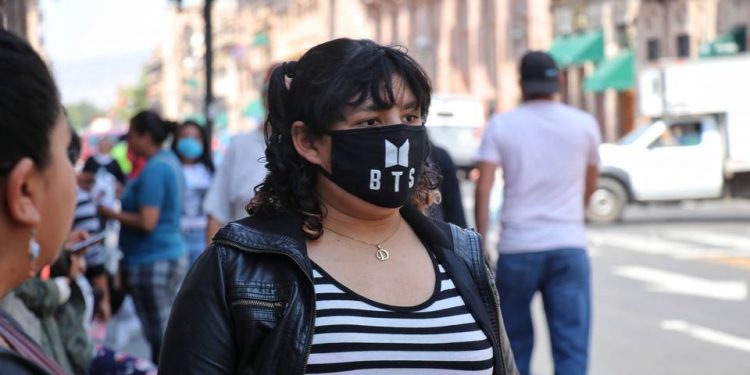 CASOS POSITIVOS DE COVID-19 EN MÉXICO ASCIENDEN A MIL 215