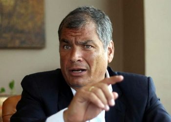 CONDENAN A OCHO AÑOS DE PRISIÓN A EX PRESIDENTE DE ECUADOR