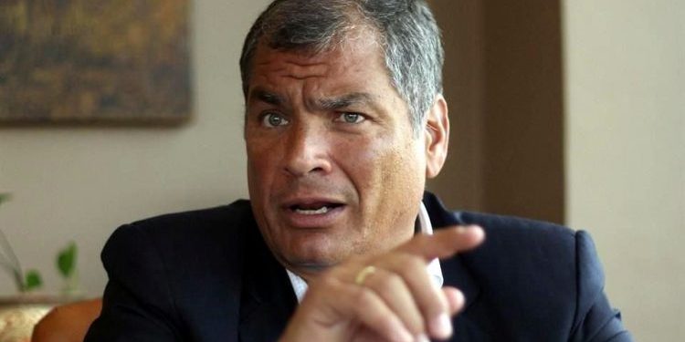 CONDENAN A OCHO AÑOS DE PRISIÓN A EX PRESIDENTE DE ECUADOR