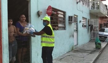 DISTRIBUYE GOBIERNO DEL ESTADO APOYOS ALIMENTARIOS EN CENTRO, NACAJUCA Y CENTLA