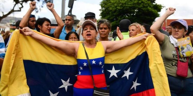 EL GRUPO DE LIMA APOYA LA FORMACIÓN DE UN GOBIERNO EMERGENTE EN VENEZUELA