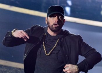 EMINEM DONA SUS JORDAN DE 20 MIL DÓLARES PARA LUCHA CONTRA COVID-19