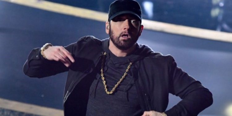 EMINEM DONA SUS JORDAN DE 20 MIL DÓLARES PARA LUCHA CONTRA COVID-19