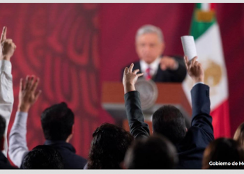 EN MÉXICO NO HAY PERIODISMO PROFESIONAL E INDEPENDIENTE: LÓPEZ OBRADOR