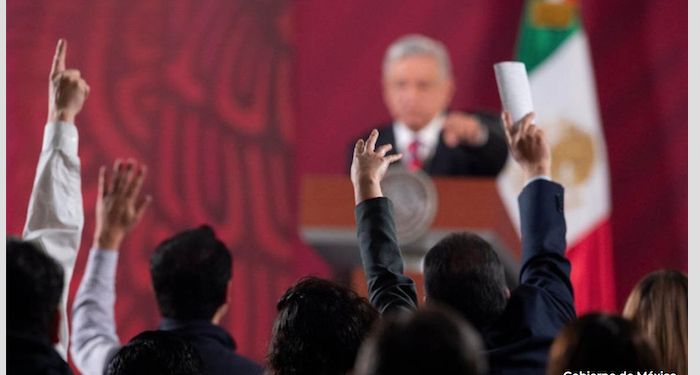 EN MÉXICO NO HAY PERIODISMO PROFESIONAL E INDEPENDIENTE: LÓPEZ OBRADOR