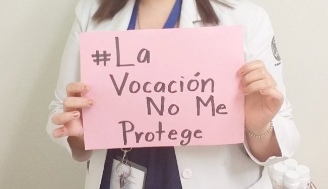 ESTUDIANTES Y MÉDICOS ATIENDEN SIN INSUMOS NI PROTECCIÓN A PACIENTES CON COVID-19