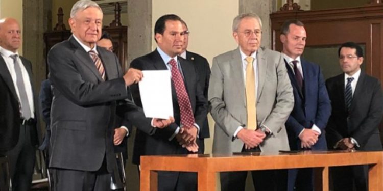 GOBIERNO Y HOSPITALES PRIVADOS FIRMAN ACUERDO POR COVID-19