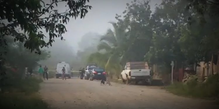 POBLADORES DE COMUNIDAD DE TULUM INTENTAN LINCHAR A UN VIEJITO ENFERMO DE DIABETES PENSANDO QUE TENÍA CORONAVIRUS