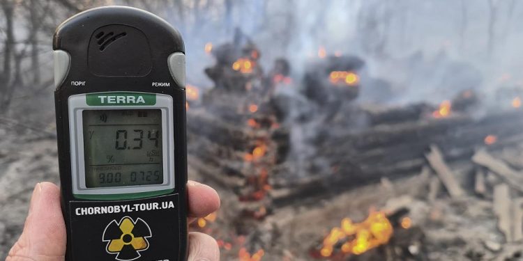 INCENDIO CERCA DE CHERNÓBIL AUMENTA RADIOACTIVIDAD