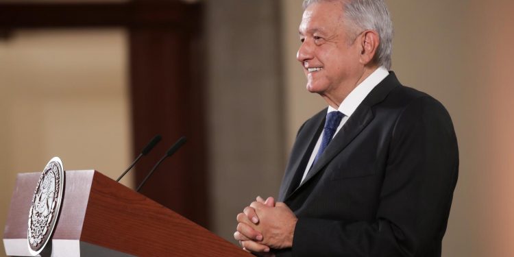 INICIA ENTREGA DE CRÉDITOS A LA PALABRA A MICROEMPRESARIOS