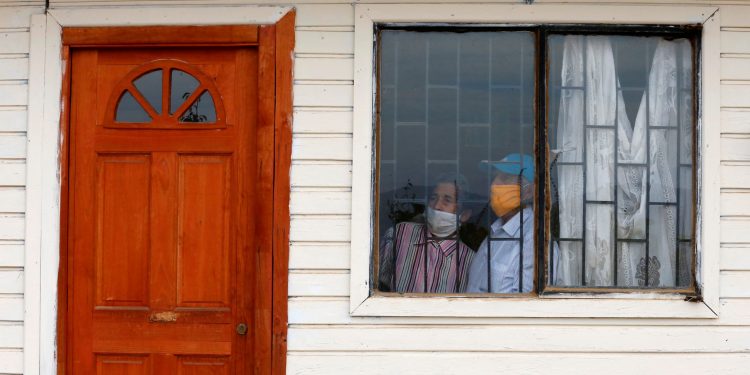 INTENTAN QUEMAR LA CASA DE UNA FAMILIA CHILENA CONTAGIADA DE COVID-19