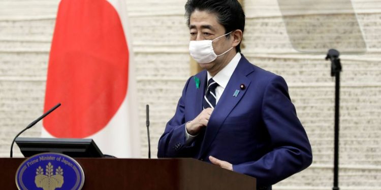 JAPÓN ENTREGARÁ AYUDA DE 930 DÓLARES A CADA RESIDENTE POR EL CORONAVIRUS