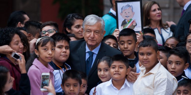 LÓPEZ OBRADOR FELICITA A LAS NIÑAS Y NIÑOS EN SU DÍA