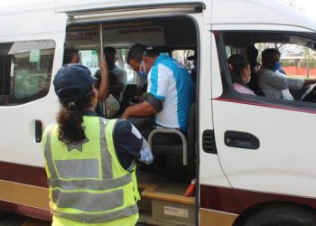 MULTA PEC A 193 AUTOMOVILISTAS POR NO RESPETAR DECRETO DE LA EMERGENCIA SANITARIA
