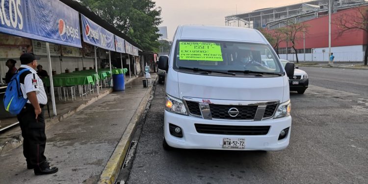 OFRECEN A PERSONAL DE SALUD DEL ISSET TRASPORTE GRATUITO A CENTROS HOSPITALARIOS