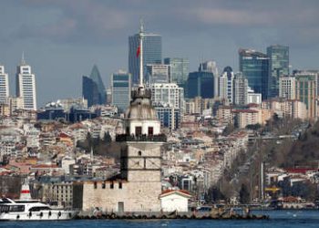 ORDENAN CONFINAMIENTO PARA MENORES DE 20 AÑOS EN TURQUÍA