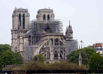 RECONSTRUCCIÓN DE NOTRE DAME SE REANUDARÁ EL LUNES