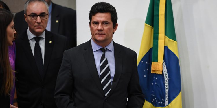 RENUNCIA EL MINISTRO ANTICORRUPCIÓN DE BRASIL TRAS DIFERENCIAS CON BOLSONARO