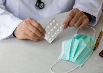 RUSIA AUTORIZA TRATAMIENTO CON HIDROXICLOROQUINA PARA COVID-19