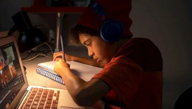 SE REGISTRAN 11 MILLONES DE ALUMNOS A CLASES VIRTUALES