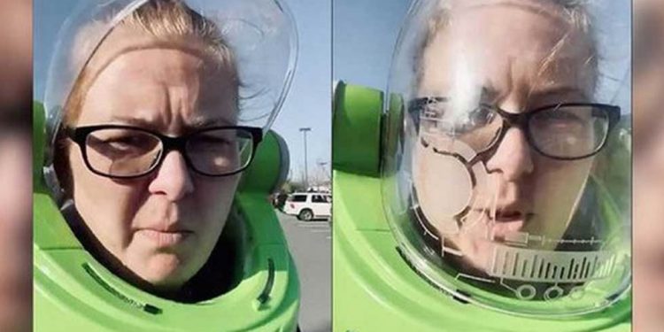 SEÑORA CON CASCO DE BUZZ LIGHTYEAR EN EL SÚPER, SE VUELVE VIRAL