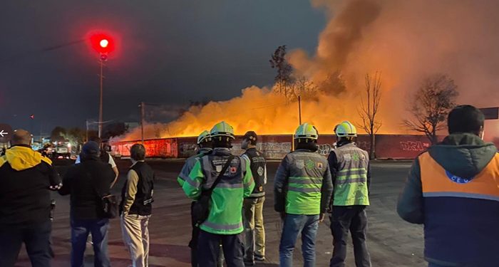 SOFOCAN INCENDIO EN LA CENTRAL DE ABASTOS, HAY OCHO LESIONADOS