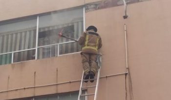 SOFOCAN INCENDIO EN ÁREA DEL AYUNTAMIENTO DE CENTRO
