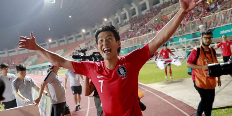 SON INICIA SERVICIO MILITAR EN COREA DEL SUR