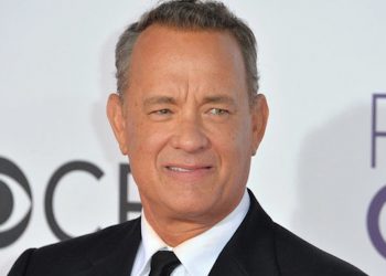 TOM HANKS QUIERE DONAR SANGRE PARA LA VACUNA CONTRA COVID-19
