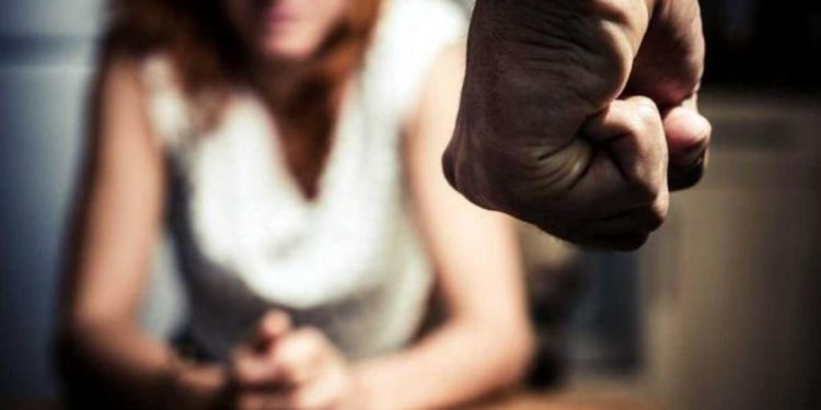 VIOLENCIA DOMÉSTICA SUBE EN MARZO ANTE CONFINAMIENTO