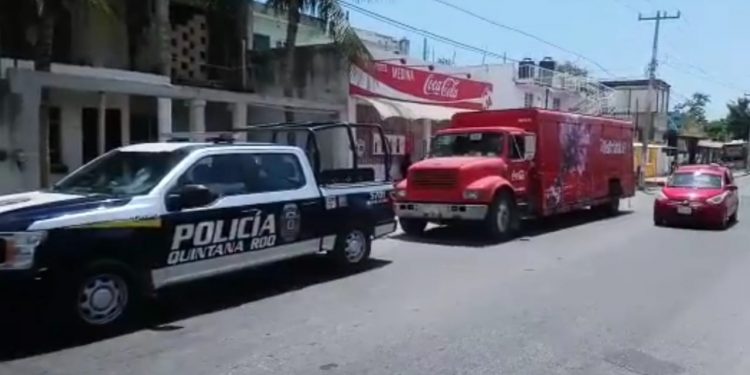 ASALTAN Y DESPOJAN DE DINERO EN EFECTIVO A TRABAJADORES DE UN CAMIÓN REPARTIDOR DE COCA COLA