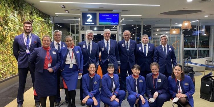 REGRESAN A CASA 228 ARGENTINOS VARADOS EN CANCÚN