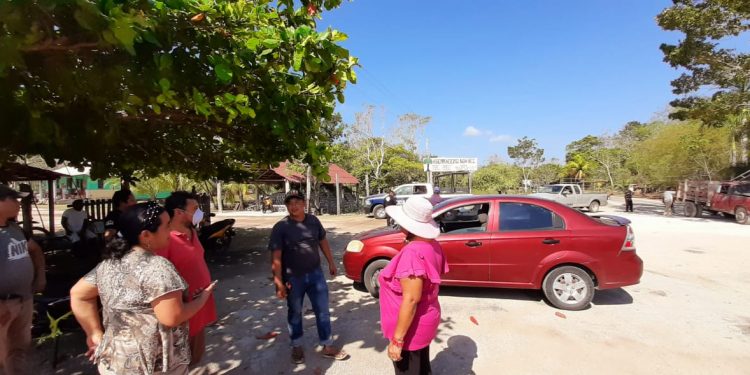 CIERRAN ACCESO A NOH-BEC Y DECLARAN «TOQUE DE QUEDA»