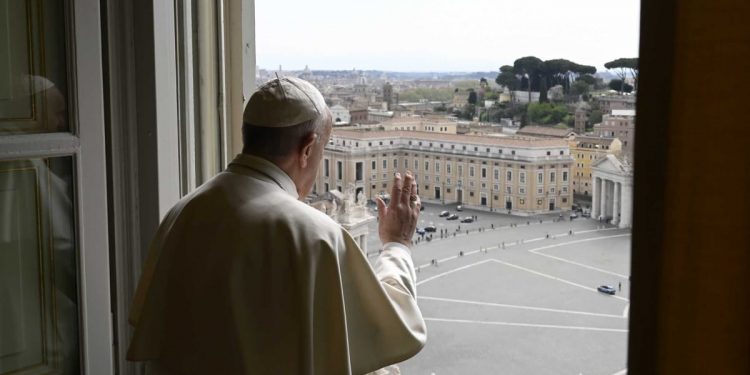 EL PAPA FRANCISCO ESCRIBE EN VIDA NUEVA UNA REFLEXIÓN INÉDITA PARA UNA PASCUA MARCADA POR EL CORONAVIRUS.