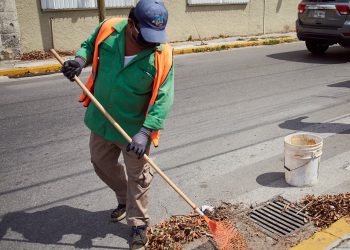 INTENSIFICAN LIMPIEZA EN COZUMEL PARA EVITAR ENCHARCAMIENTOS