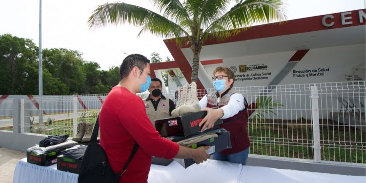 REFUERZA GOBIERNO DE SOLIDARIDAD LABORES DE PROTECCIÓN CIVIL CON EQUIPO OPERATIVO