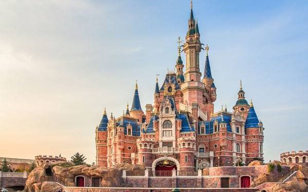 REABRE DISNEY EN SHANGHAI