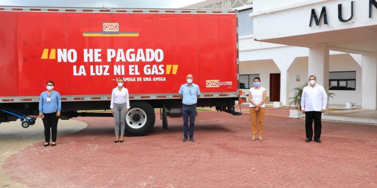 EMPRESAS Y GOBIERNO MUNICIPAL DAN LA MANO A FAMILIAS SOLIDARENSES