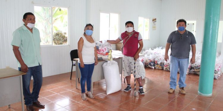 BECARIOS DE LA CASA COMUNITARIA INDÍGENA “ITSANMAJ” Y SUS TUTORES RECIBIERON AYUDA ALIMENTARIA DEL INPI