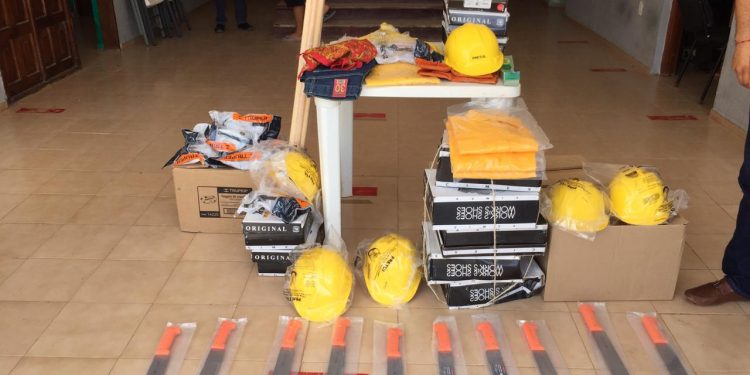 RECIBE AYUNTAMIENTO DONATIVO DE PRONATURA PARA FORTALECER Y EQUIPAR A COMBATIENTES DE INCENDIOS EN COMUNIDADES RURALES