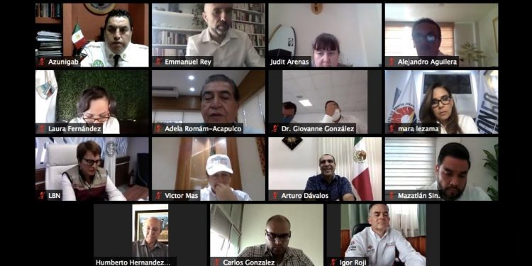 ENCABEZA MIGUEL TORRUCO REUNIÓN DE 5 MINUTOS CON PRESIDENTES MUNICIPALES