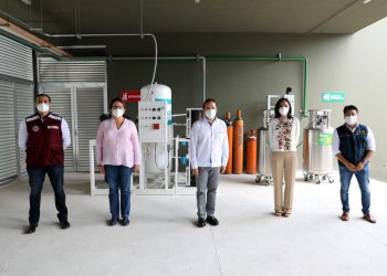 GOBERNADOR Y ALCALDESA SUPERVISAN RECONVERSIÓN DE HOSPITALES PARA ATENCIÓN DE COVID-19 EN PLAYA DEL CARMEN