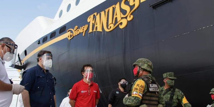 GRACIAS A COZUMEL, 68 TRABAJADORES MEXICANOS DE DISNEY, LIBRES DE COVID-19, REGRESAN HOY A SUS HOGARES: PEDRO JOAQUÍN