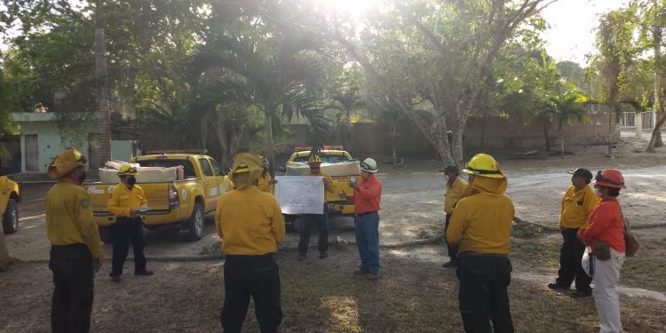 CONTROLAN INCENDIO EN BENITO JUÁREZ