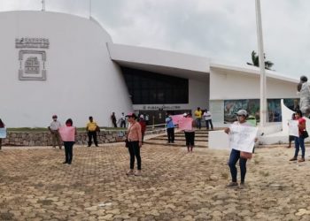ANTORCHISTAS PIDEN APOYO AL CONGRESO DE QUINTANA ROO
