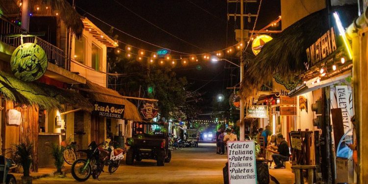 POBLADORES DE HOLBOX NO QUIEREN ABRIR LA ISLA AL TURISMO