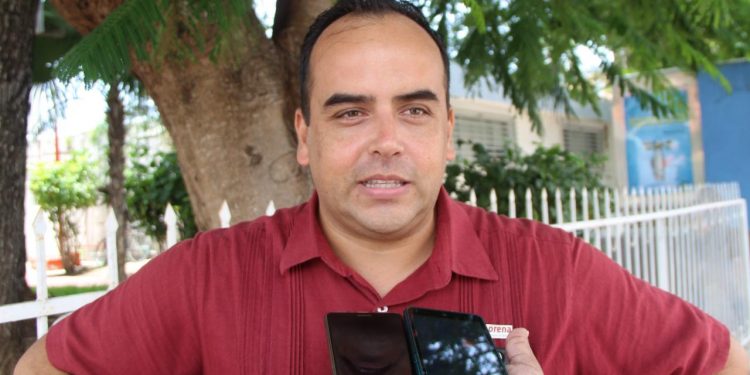 CUANDO NO SE CONOCE DE UN TEMA ES MEJOR QUEDARSE CALLADO, RECOMIENDA DIPUTADO DE MORENA A DIRIGENTES DEL PRI Y PAN EN QUINTANA ROO