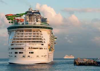 PARA JULIO VOLVERÍA A LA ACTIVIDAD TURÍSTICA EN COZUMEL