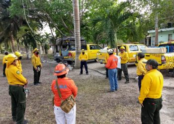 EXTINGUEN INCENDIO EN LOS PÁJAROS, EN SOLIDARIDAD